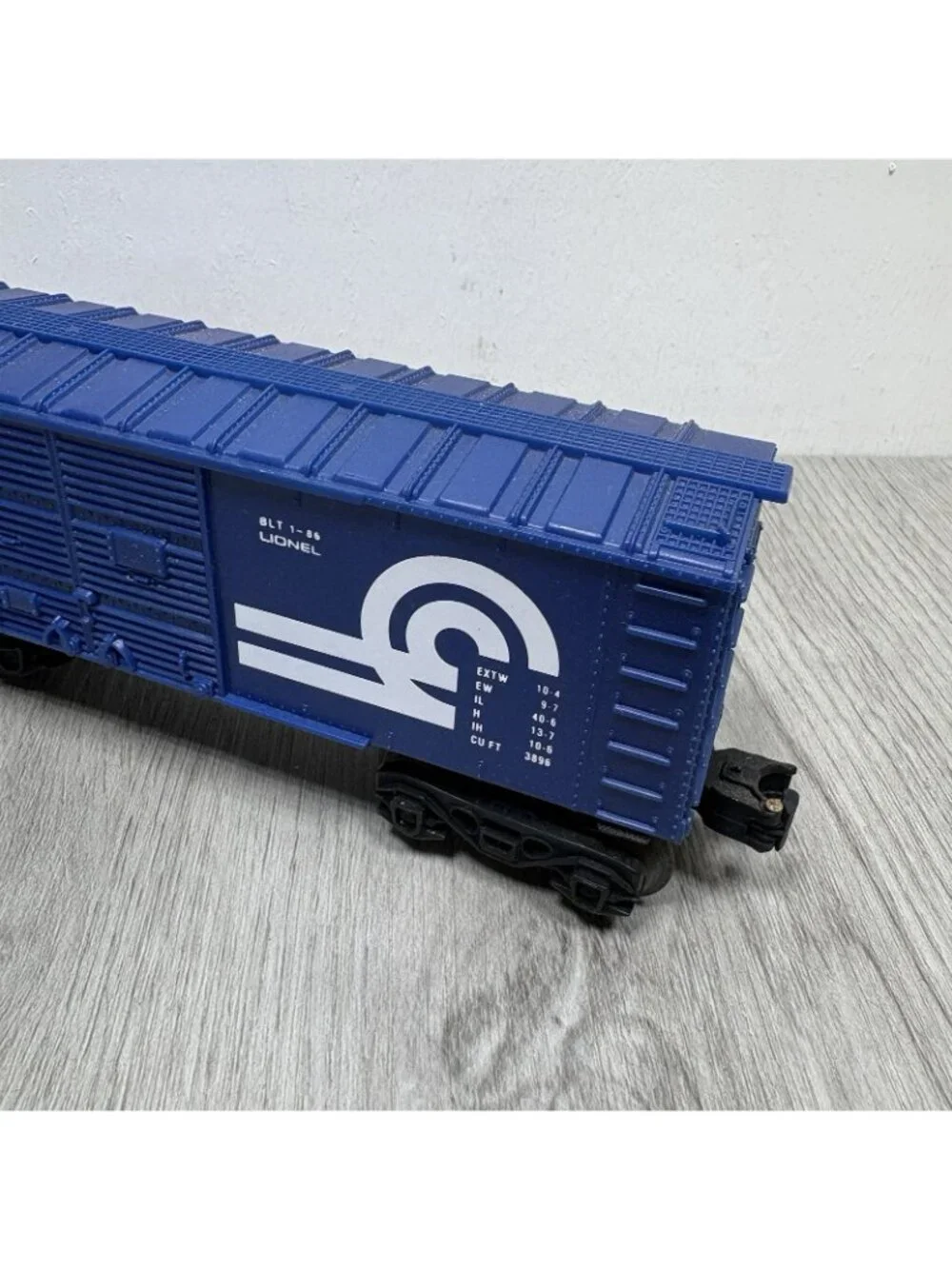 Lionel O Gauge 1:48 Scale Box Car Conrail CR9001, Blue Plastic Train Freight